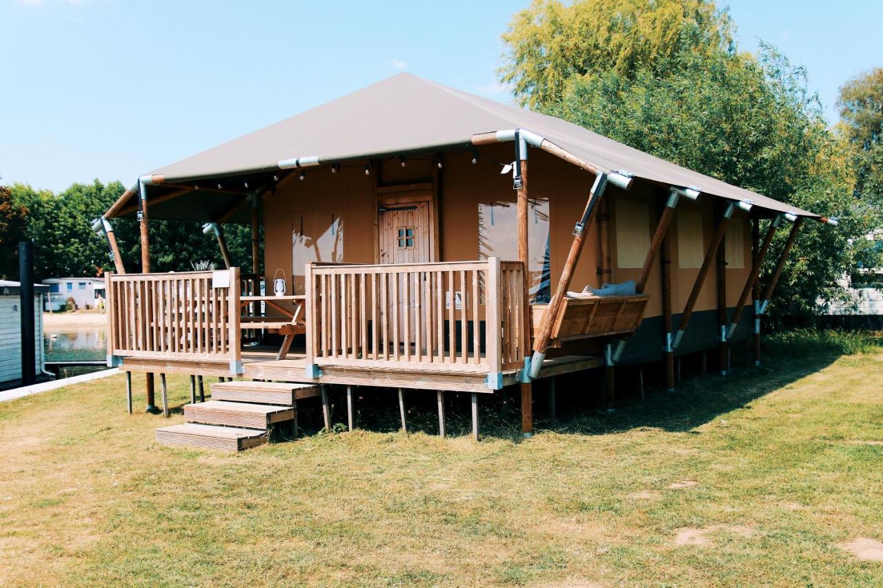 Luxury Lake Lodge Alphen  외부 사진