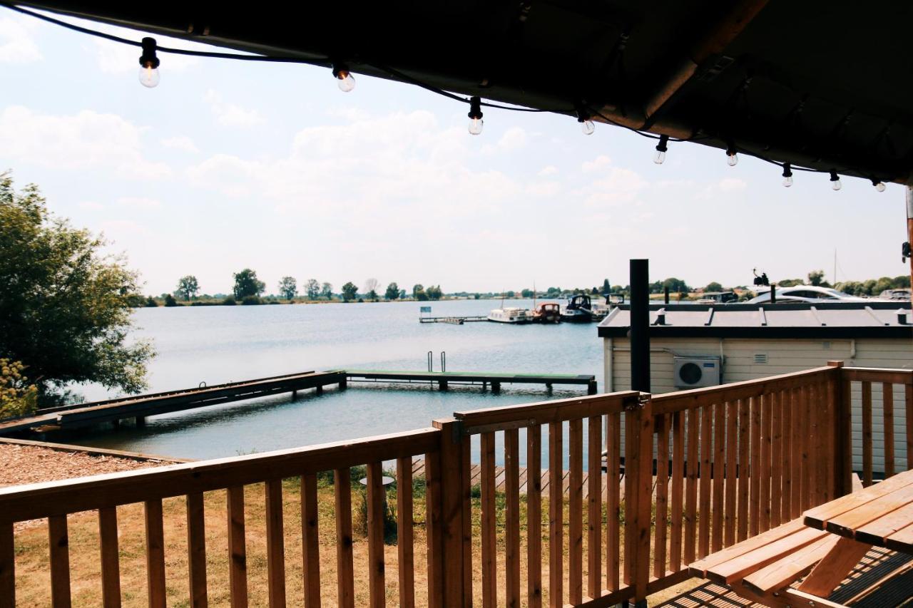 Luxury Lake Lodge Alphen  외부 사진
